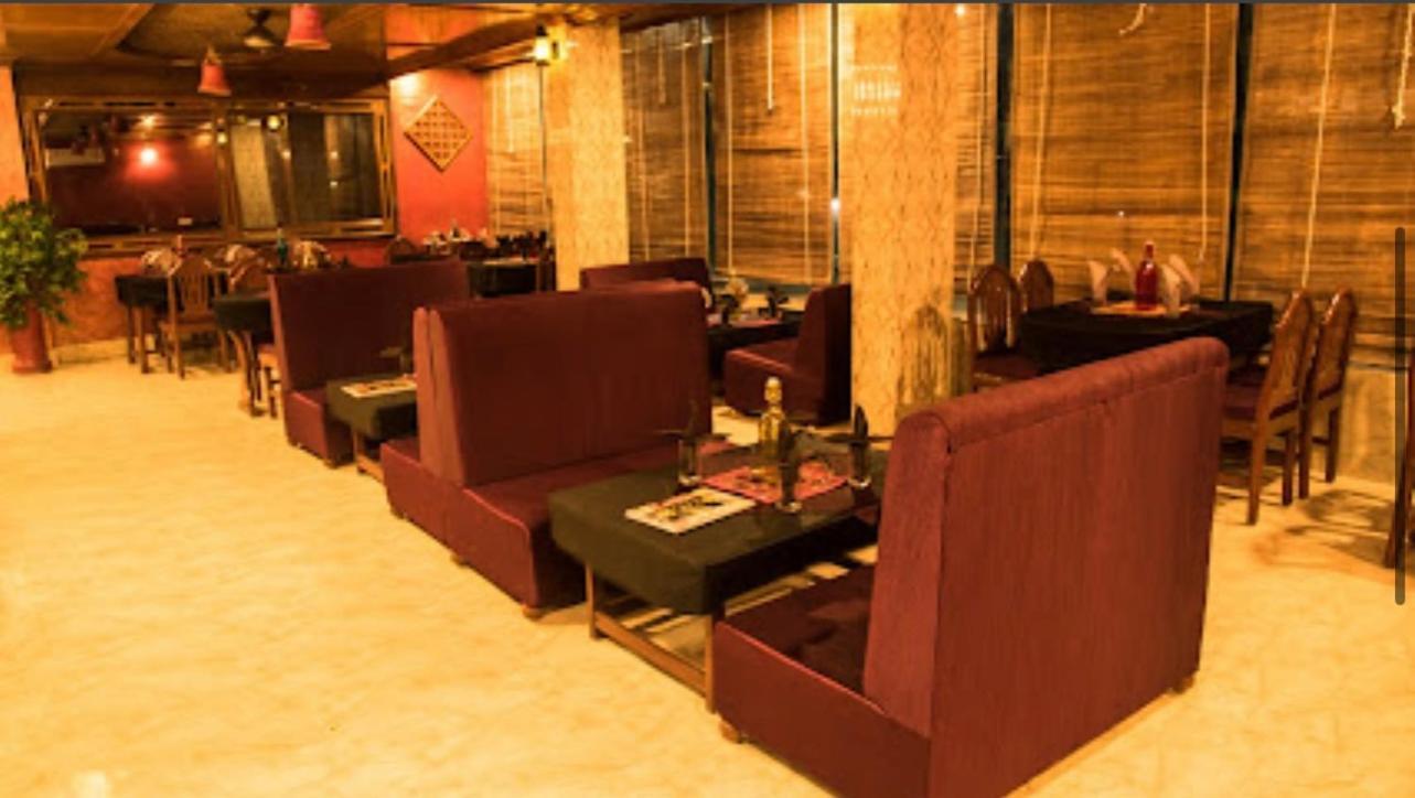 Hotel Devyog Sāgar Buitenkant foto